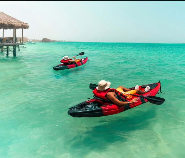 Jeddah Morning Kayak Adventure on the Red Sea